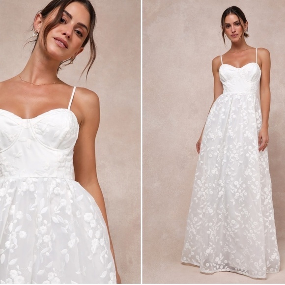 LULU's Bridal Wedding Elegant Floral Embroidered Corset Floral Maxi Dress NWOT